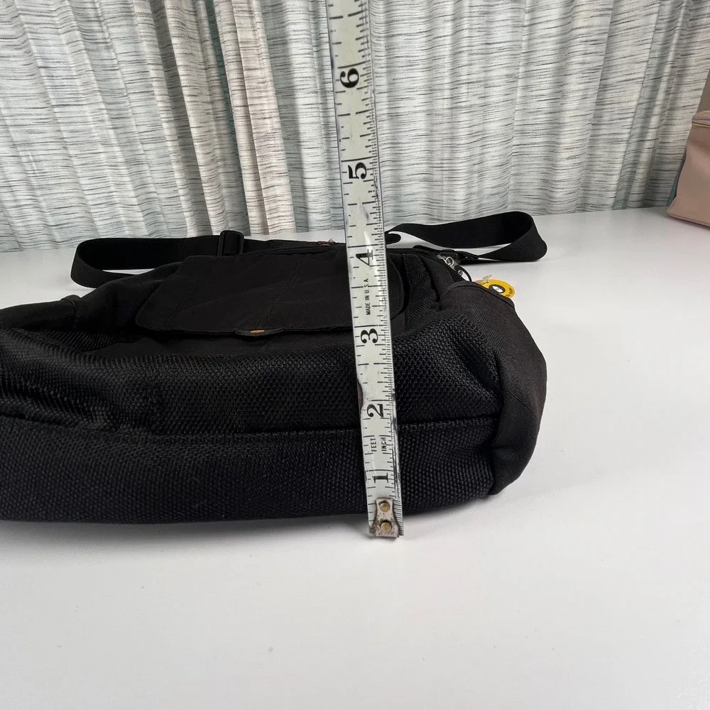 Timberland Messenger Bag Black Medium Ripstop Crossbody H 14 x W 10 x D 3 in
